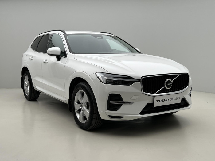 Volvo XC60 B4 AWD MOMENTUM PRO AUT CZ 2.0 Momentum