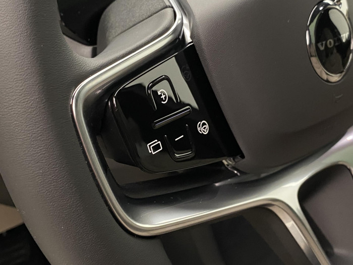 Volvo EX90 PURE ELECTRIC TWIN ULTRA 7míst