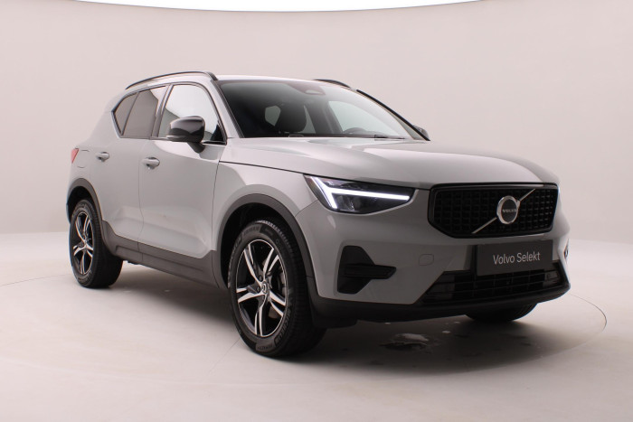 Volvo XC40 B3 DARK PLUS AUT CZ