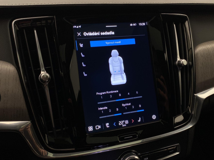 Volvo S90 B5 AWD BRIGHT REZERVACE