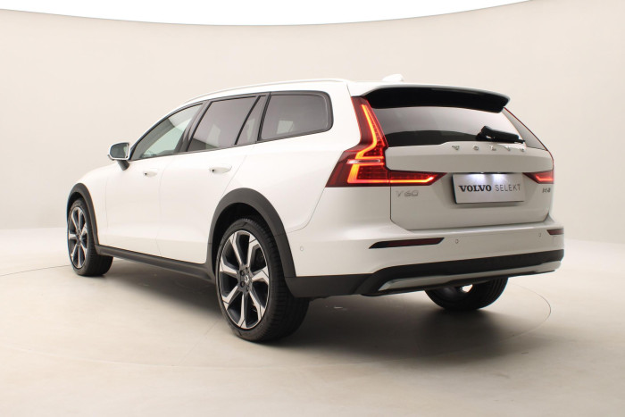 Volvo V60 CC B5 AWD ULTIMATE AUT 1.maj 2.0 CC CC