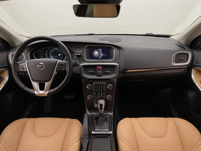 Volvo V40 CC T3 INSCRIPTION REZERVACE 1.5 CC CC