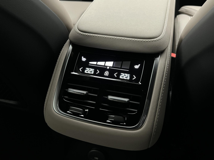 Volvo XC90 T8 AWD RECHARGE DARK PLUS AUT