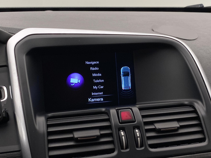 Volvo XC60 D5 AWD SUMMUM AUT CZ 2.4 d Summum