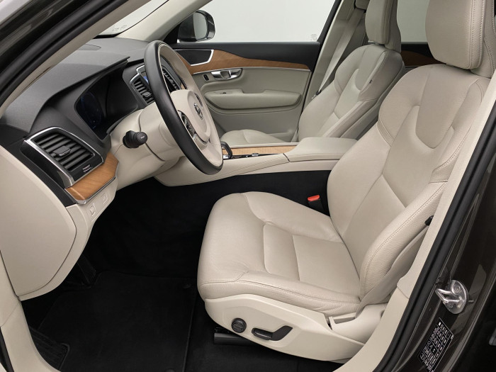 Volvo XC90 B5 AWD MOMENTUM AUT CZ 2.0 Momentum