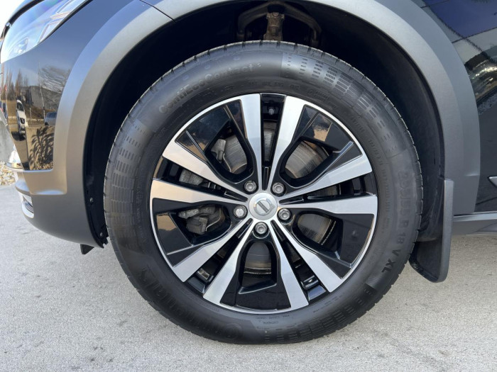 Volvo V90 CROSS COUNTRY D4 AWD Aut 1.maj 2.0 d