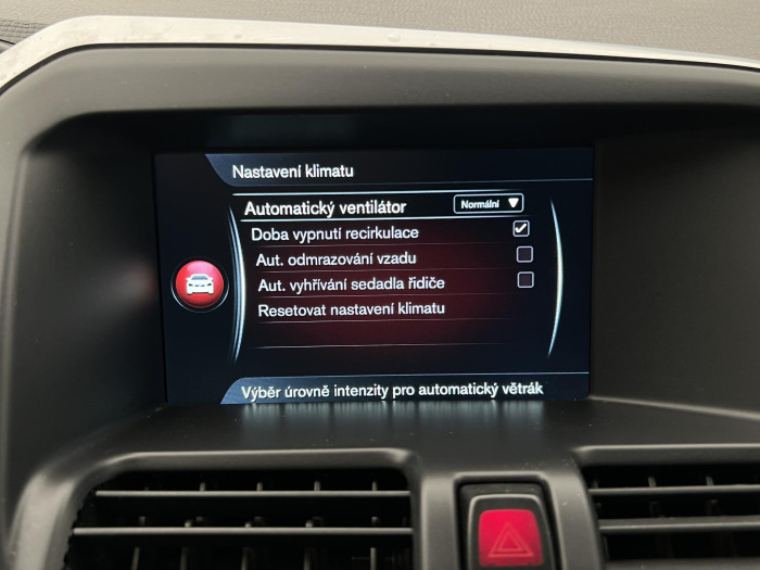 Volvo XC60 D5 AWD SUMMUM AUT CZ 2.4 d Summum