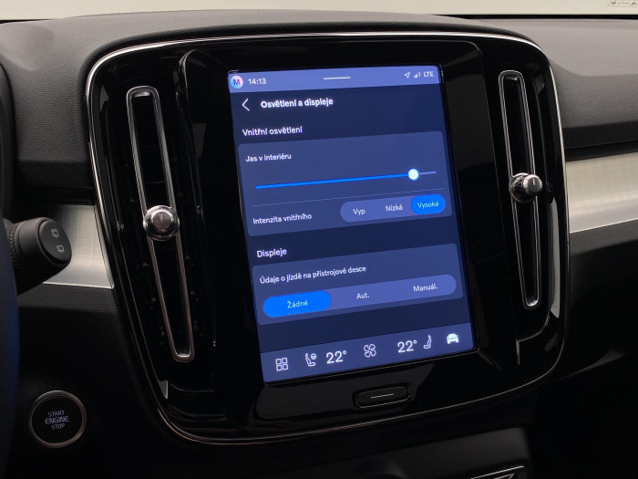 Volvo XC40 B3 AUT PLUS BLACK EDITION