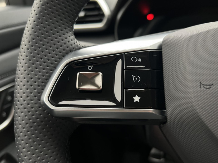 MG ZS ICE ELEGANCE 1.5 MAN 1.5 Elegance