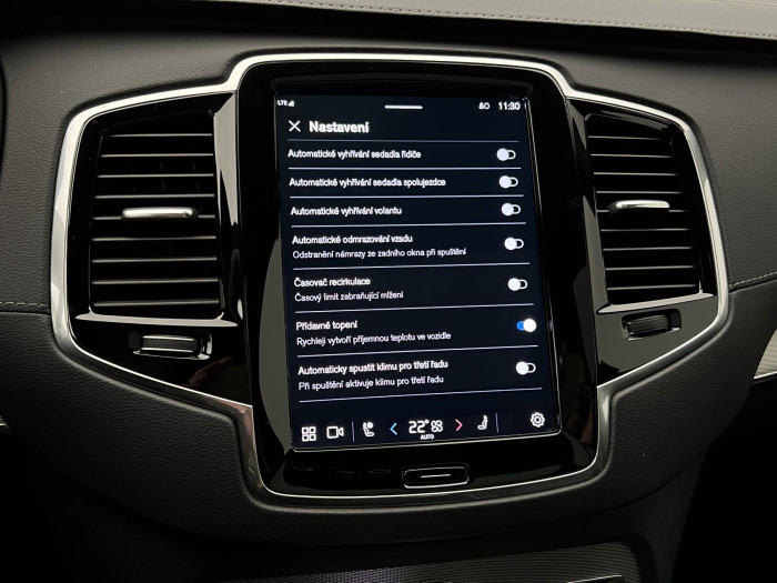 Volvo XC90 B5 AWD ULTIMATE DARK 7MÍSTNÁ