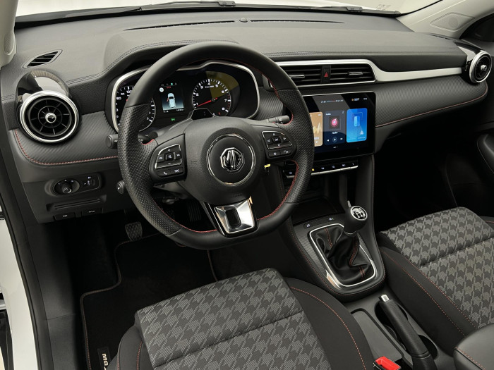 MG ZS 1.5 ESSENTIAL PLUS CZ 1.maj.