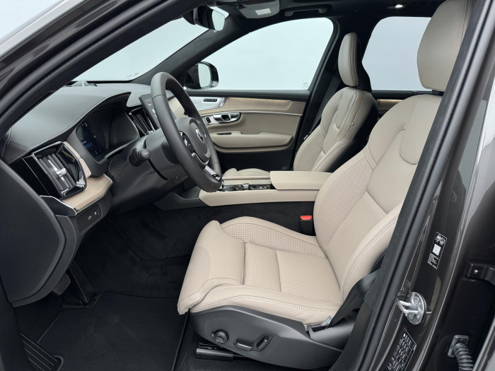 Volvo XC90 T8 AWD RECHARGE DARK ULTRA 7m