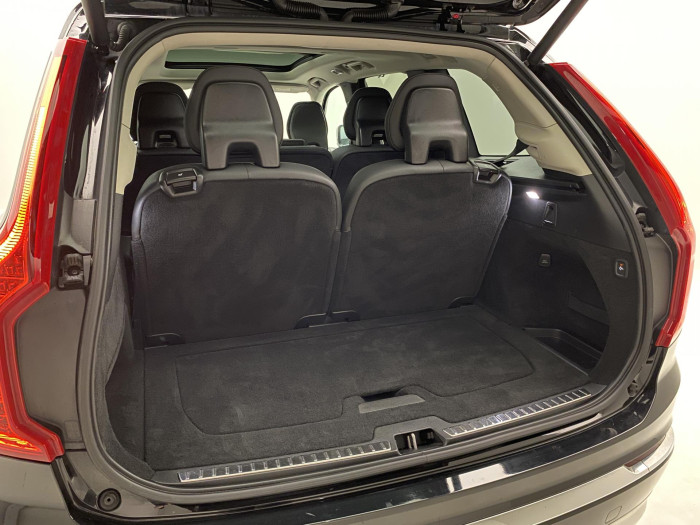 Volvo XC90 B5 AWD INSCRIPTION REZERVACE