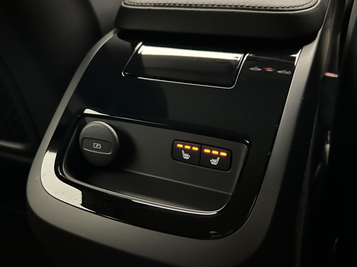 Volvo V90 T6 AWD RECHARGE CORE AUT 1.maj