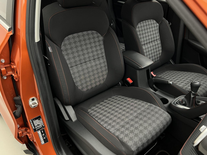 MG ZS 1.5 ESSENTIAL PLUS CZ
