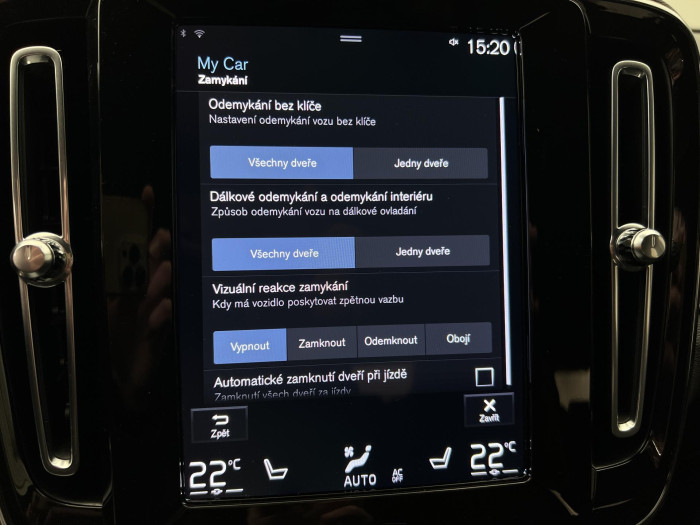 Volvo XC40 D4 AWD R-DESIGN AUT CZ 2.0 d