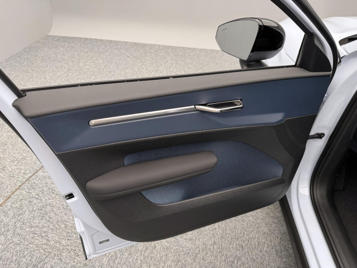 Volvo EX30 PURE ELECTRIC EXTENDED CORE