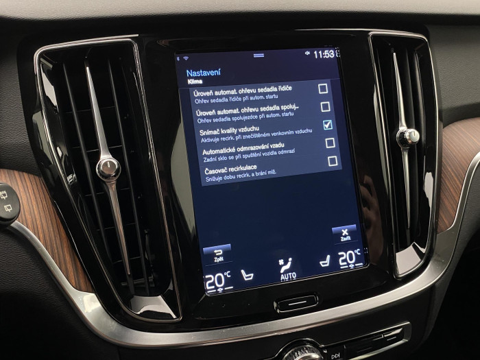 Volvo V60 D3 AWD MOMENTUM AUT CZ 2.0 d Momentum