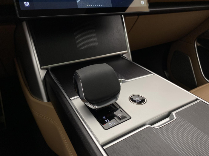 Land Rover Range Rover D350 AUTOBIOGRAPHY LWB 3.0 d