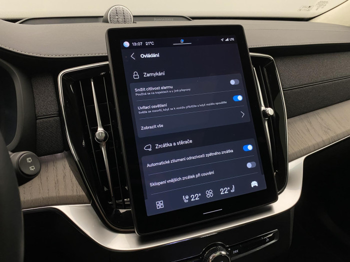 Volvo XC90 T8 AWD RECHARGE DARK ULTRA