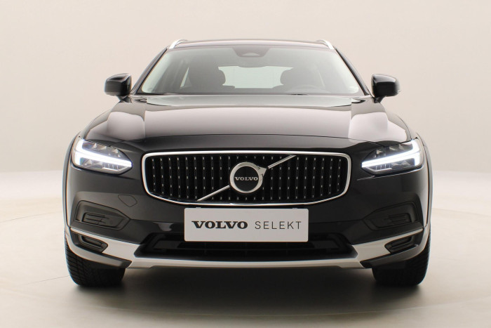 Volvo V90 CC B4 AWD PLUS AUT CZ 1.maj