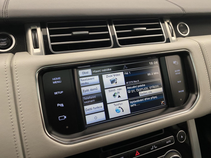 Land Rover Range Rover HYBRID AUTOBIOGRAPHY REZERVACE