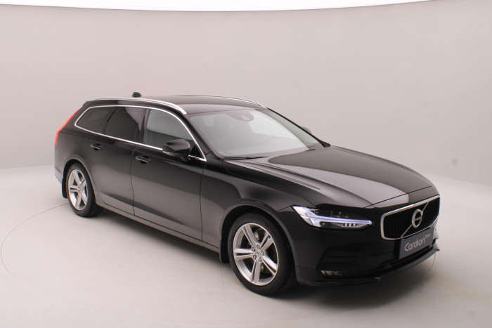 Volvo V90 T4 MOMENTUM AUT REZERVACE 2.0 Momentum