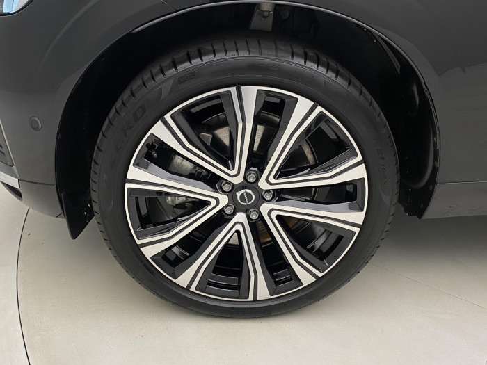 Volvo XC60 B4 AWD PLUS BRIGHT AUT 1.maj