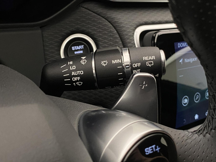 Land Rover Range Rover Velar D300 AWD S R-DYNAMIC REZERVACE 3.0 d Dynamic