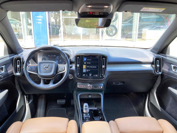 Volvo XC40 D4 AWD INSCRIPTION REZERVACE 2.0 d
