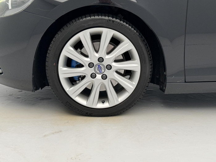 Volvo V40 D2 MOMENTUM AUT 2.0 d Momentum