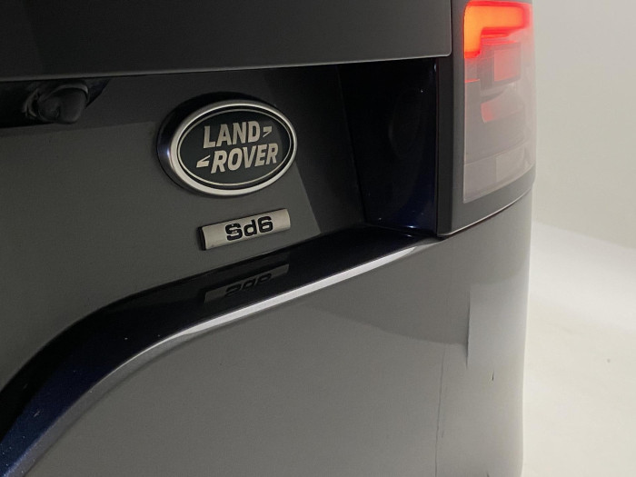 Land Rover Discovery 3,0 SD6 AWD SE AUT REZERVACE 3.0 SE