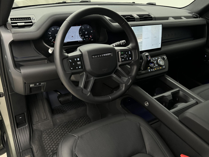 Land Rover Defender 110 D300 X-DYNAMIC SE AWD AUT 3.0 d Dynamic SE
