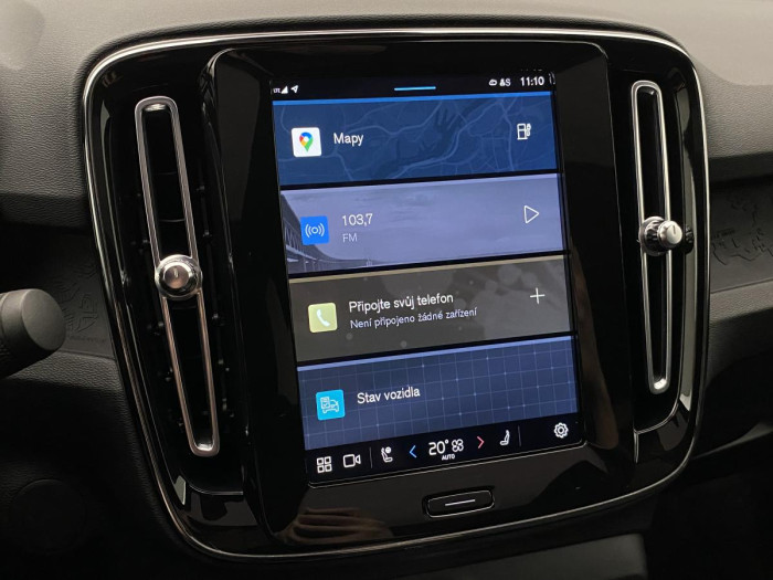 Volvo C40 RECHARGE TWIN AWD REZERVACE
