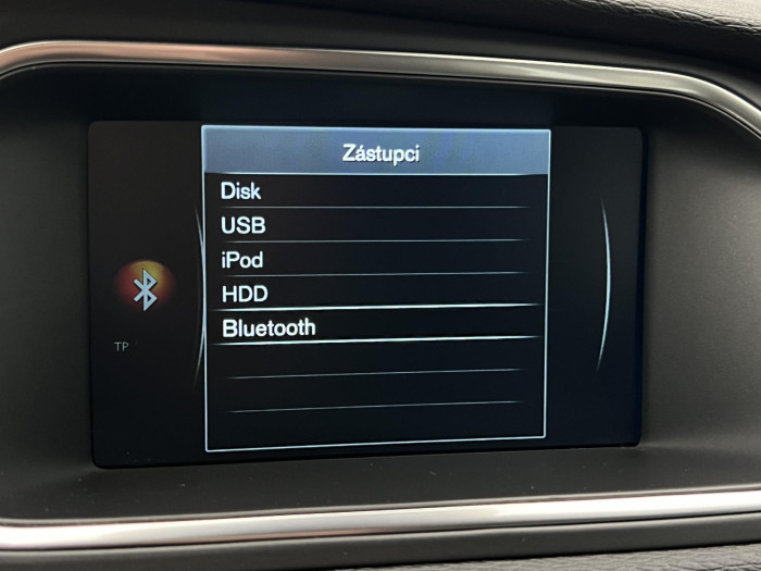Volvo V40 CC D3 MOMENTUM 2.0 d CC CC Momentum