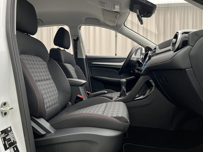 MG ZS 1.5 ESSENTIAL PLUS CZ 1.maj.