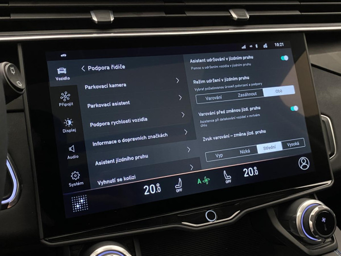 Lynk & Co 01 PHEV DCT AUT REZERVACE