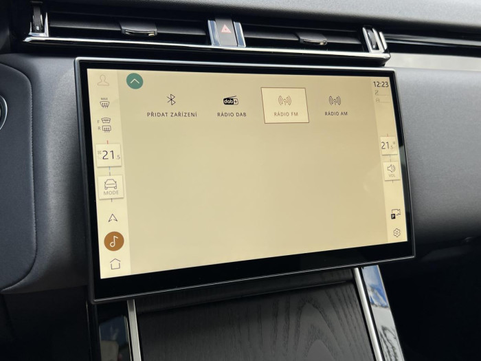 Land Rover Range Rover Velar P250 DYNAMIC SE AWD Aut 2.0 Dynamic SE