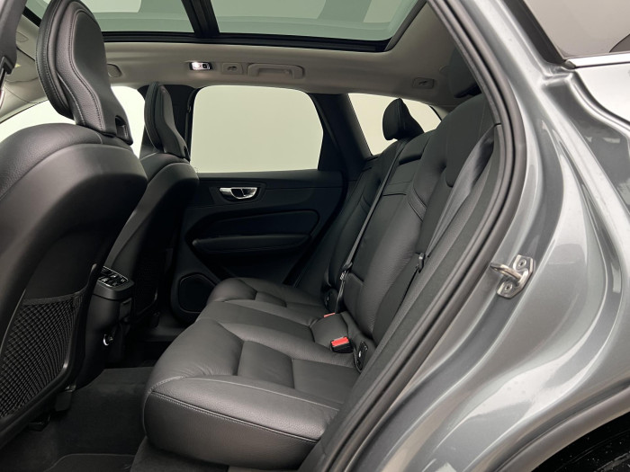 Volvo XC60 B5 AWD INSCRIPTION AUT