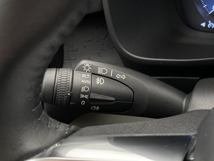 Volvo XC40 D3 MOMENTUM AUT REZERVACE 2.0 d Momentum
