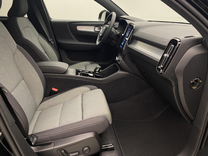 Volvo XC40 B4 AUT PLUS BLACK EDITION