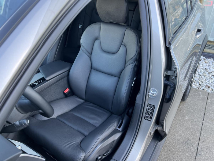 Volvo V60 CROSS COUNTRY B4 AWD Aut 1.maj