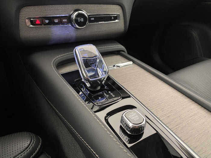 Volvo XC90 B6 AWD BRIGHT PLUS REZERVACE