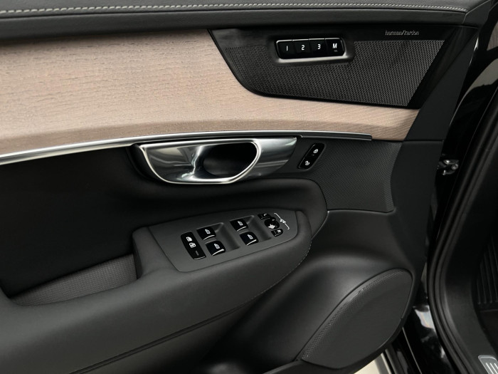 Volvo XC90 B5 AWD PLUS BRIGHT 7MÍST CZ