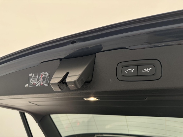 Volvo V60 CC B4 AWD PRO AUT 2.0 CC CC