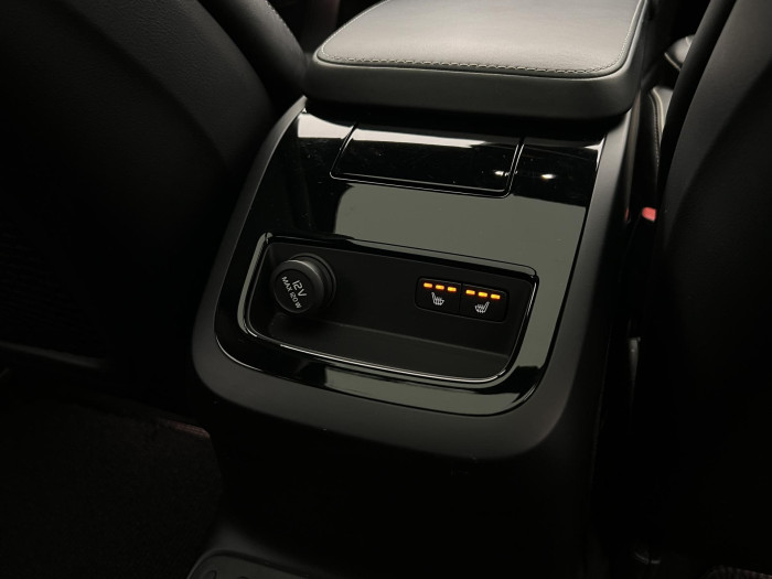 Volvo V90 T8 AWD RECHARGE R-DESIGN AUT