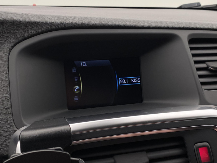 Volvo V60 D5 MOMENTUM 2.4 d Momentum