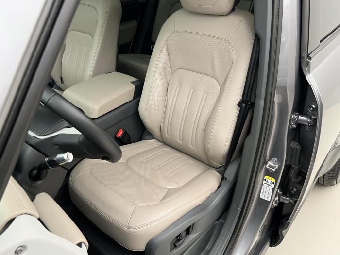 Land Rover Defender P400 HSE AWD AUT CZ