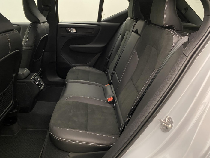 Volvo XC40 T3 R-DESIGN AUT 1.maj.