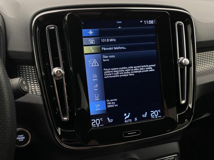 Volvo XC40 B5 AWD R-DESIGN AUT CZ 1.maj.